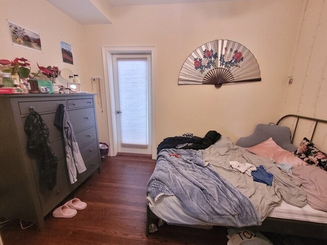 87 Hillside St, Unit 2