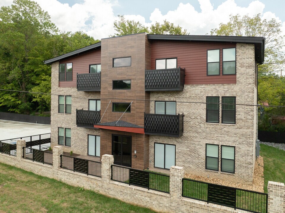 123 TN-39 in Athens, TN - Building Photo