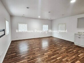 7642 Chico Way NW in Bremerton, WA - Building Photo - Building Photo