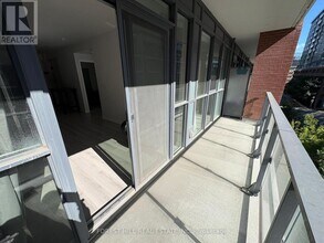 50 Bruyeres Mews in Toronto, ON - Building Photo - Building Photo