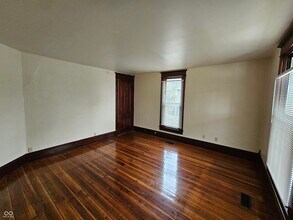 408 S Main St in Whitestown, IN - Building Photo - Building Photo