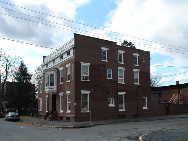 629 3rd Ave in Troy, NY - Building Photo - Building Photo