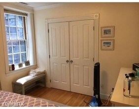 62 Myrtle St-Unit -Apt 4 in Boston, MA - Building Photo - Building Photo