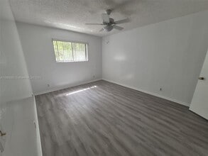 2022 NW 43 Terrace in Lauderhill, FL - Building Photo - Building Photo