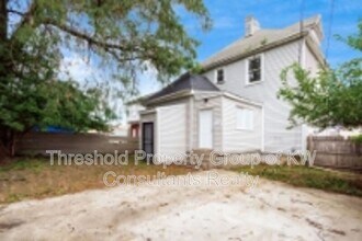 865 Old Leonard Ave in Columbus, OH - Foto de edificio - Building Photo