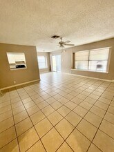 1078 Honey Tree St in San Antonio, TX - Building Photo - Building Photo