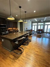 811 Park Manor Dr in Smyrna, GA - Building Photo - Building Photo
