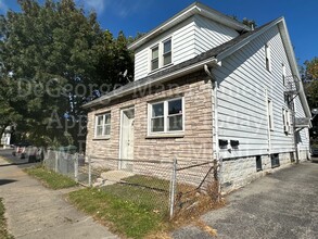 16 Gray St in Rochester, NY - Building Photo - Building Photo