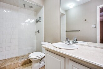 5937 E University Blvd in Dallas, TX - Building Photo - Building Photo