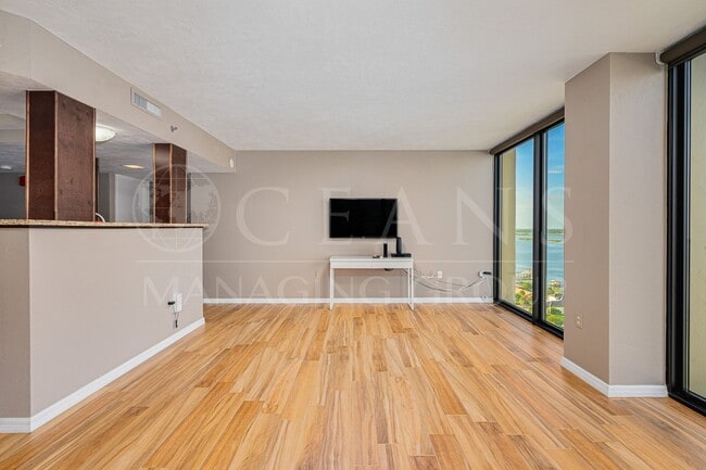 1 Oceans West Blvd in Daytona Beach Shores, FL - Building Photo - Building Photo