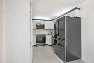 13770 Oneida Dr in Delray Beach, FL - Building Photo - Building Photo