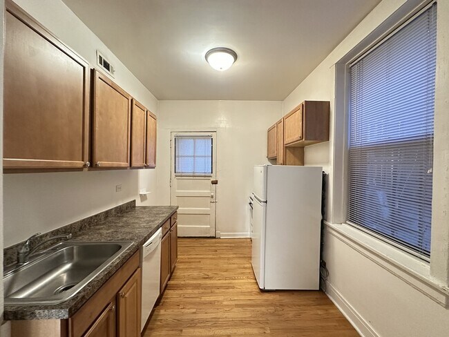 4607 N Western Ave, Unit 3 in Chicago, IL - Foto de edificio - Building Photo