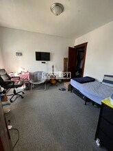 23 Moraine St in Boston, MA - Foto de edificio - Building Photo