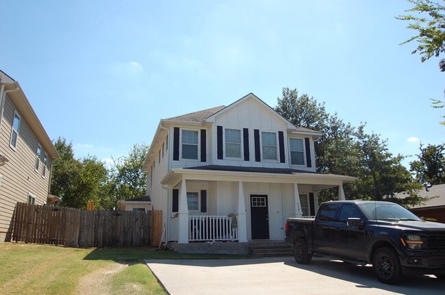 119 Fairway Dr in Bryan, TX - Building Photo - Building Photo