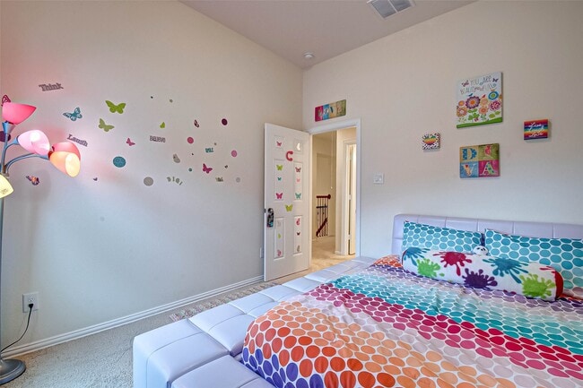 property at 8219 Peppervine Ct