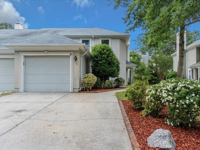 115 Esplanade Pl in Chesapeake, VA - Building Photo - Building Photo