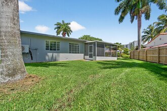 326 191st St in Sunny Isles Beach, FL - Building Photo - Building Photo