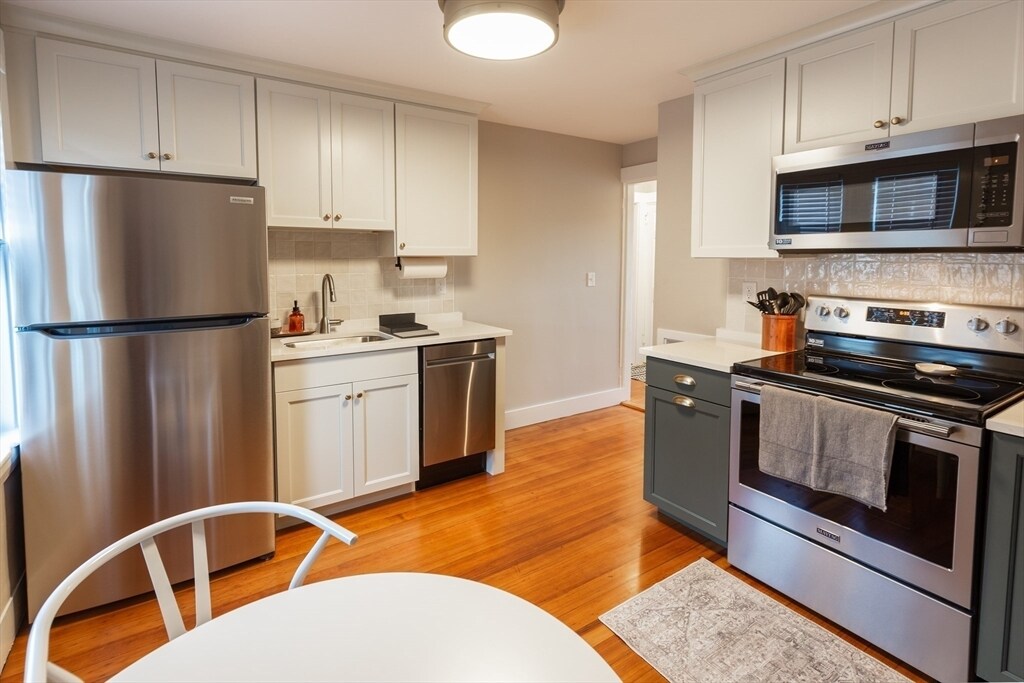 133 Court St-Unit -3 in Plymouth, MA - Building Photo