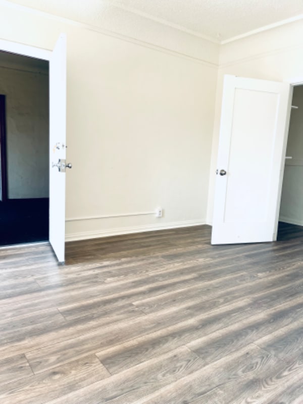 property at 2329 Crenshaw Blvd