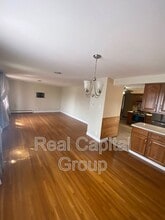 61 Dennis Ln in Cheektowaga, NY - Building Photo - Building Photo