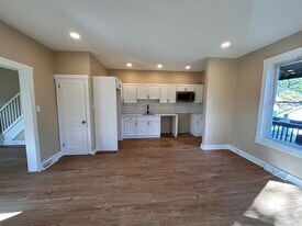 415 Woodside Ave in Reading, PA - Building Photo