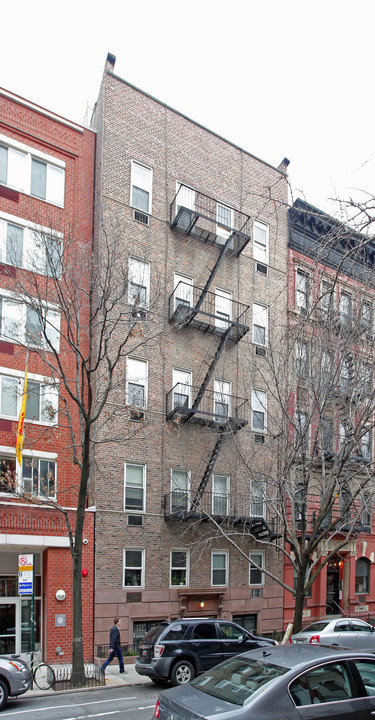 103 E Tenth St in New York, NY - Foto de edificio