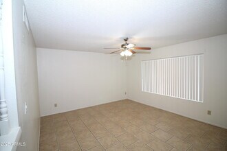 626 W Paseo Way in Tempe, AZ - Building Photo - Building Photo