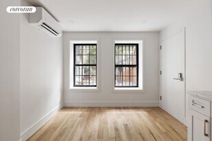 384 Hancock St in Brooklyn, NY - Building Photo
