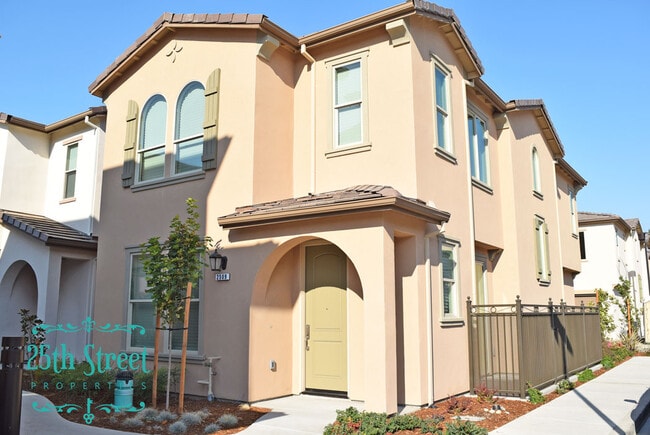 property at 2509 Villa Terrace Ln