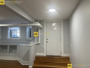 1568 Commonwealth Ave, Unit B in Boston, MA - Building Photo - Building Photo