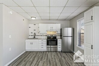 654 W North Ct in Wichita, KS - Building Photo - Building Photo