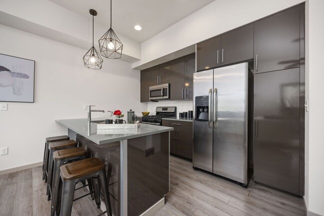 2445 Junction Pl in Boulder, CO - Building Photo - Building Photo