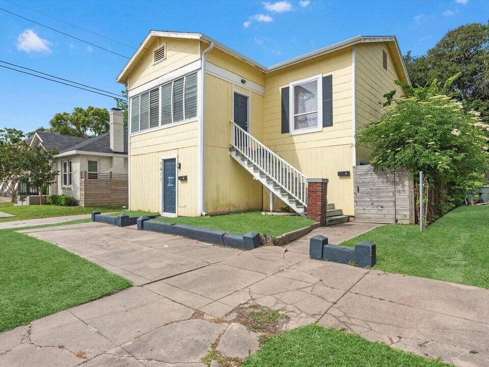 1811 39th St in Galveston, TX - Foto de edificio
