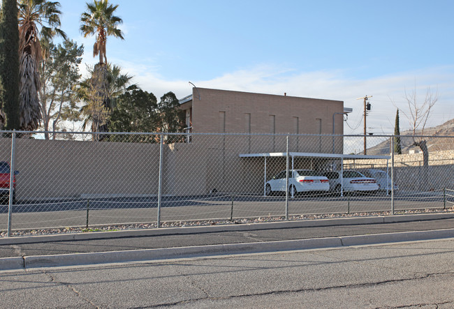 2811 Jackson Ave in El Paso, TX - Building Photo - Building Photo