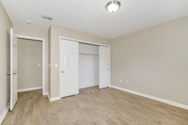 property at 6937 W Summerdale Ave