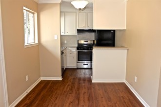 2108 Park Ave-Unit -2 in Pearland, TX - Building Photo - Building Photo
