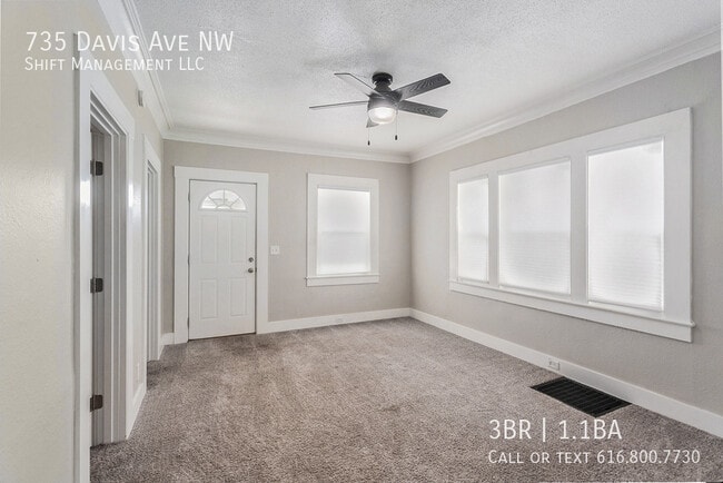 property at 735 Davis Ave NW