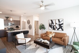 City Place at Germantown Apartments in Memphis, TN - Building Photo - Building Photo