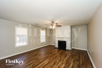 9092 Bob Jackson Dr in Jonesboro, GA - Building Photo - Building Photo