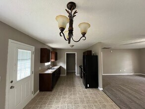 943 E Highland St in Jefferson City, TN - Building Photo - Building Photo