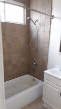 432 Rosecrans Ave in Manhattan Beach, CA - Building Photo - Building Photo