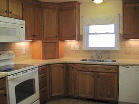 322 N Titus Ave, Unit Apt. 2 in Ithaca, NY - Building Photo