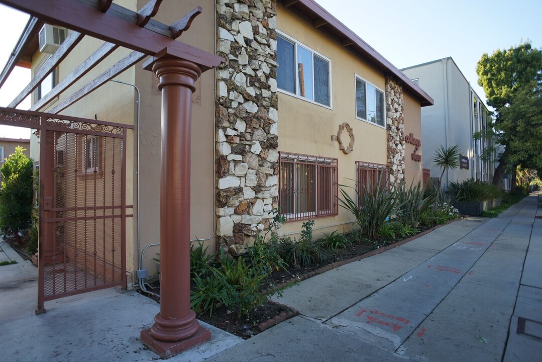 College View Apartments in Los Angeles, CA - Foto de edificio