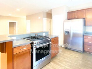 122 S 21st St in Philomath, OR - Building Photo - Building Photo