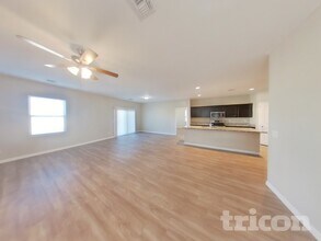 37308 W Cannataro Ln in Maricopa, AZ - Foto de edificio - Building Photo