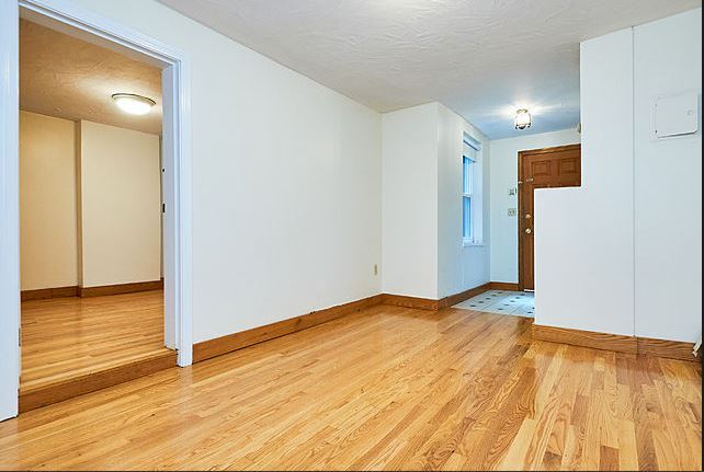 39 Charles St, Unit 2 in Boston, MA - Building Photo