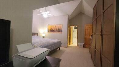 121 Cydney Ln in Silverthorne, CO - Building Photo - Building Photo