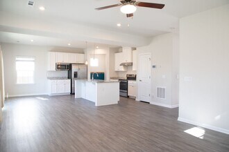 3305 Somerset Ln in Columbia, TN - Building Photo - Building Photo