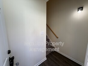 241 Cambridge St in Fredericksburg, VA - Foto de edificio - Building Photo