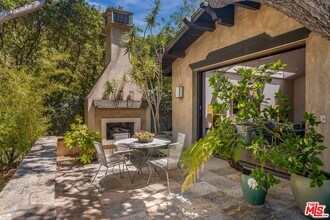 1424 Oriole Dr in Los Angeles, CA - Building Photo - Building Photo